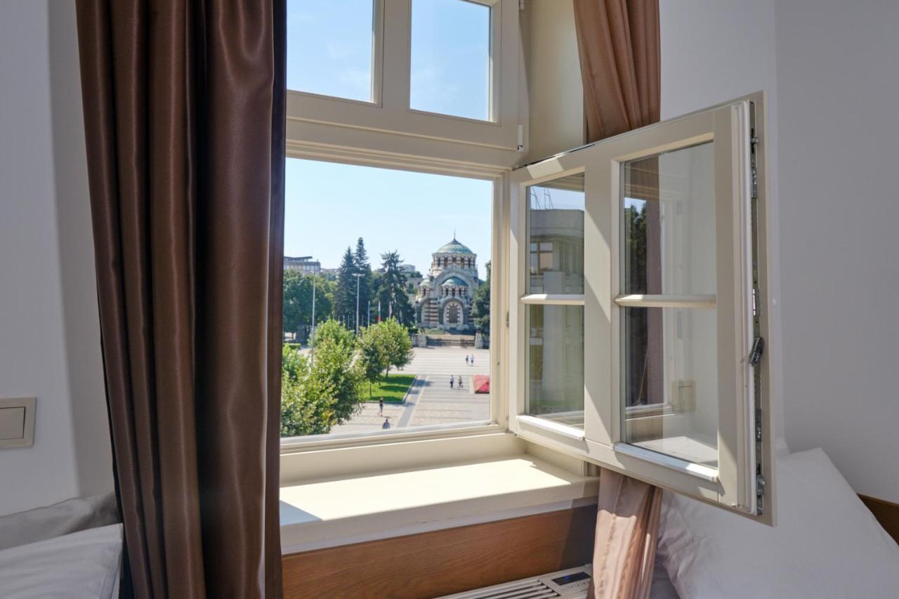 Hotel Splendid Pleven Bagian luar foto