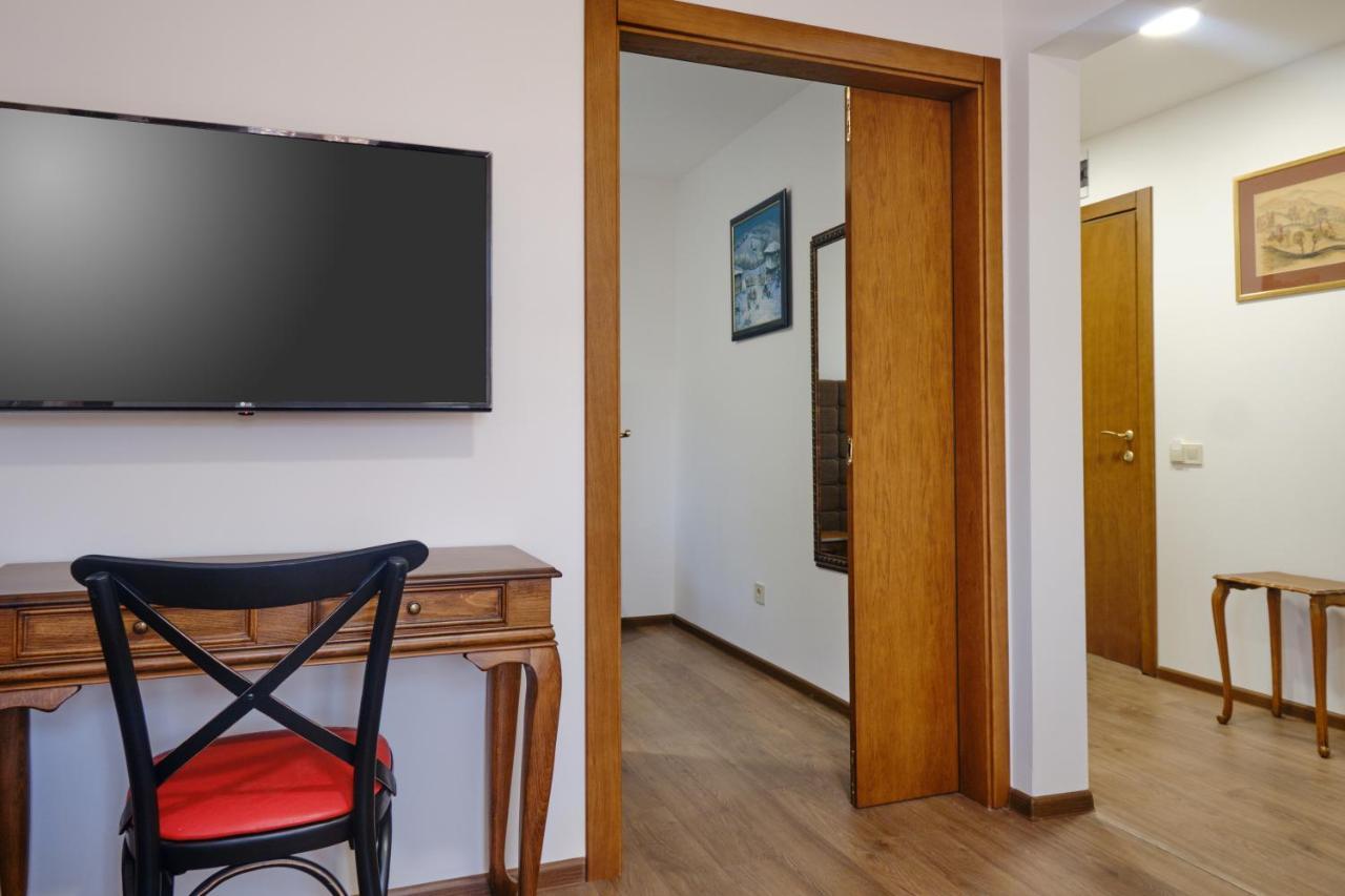 Hotel Splendid Pleven Bagian luar foto