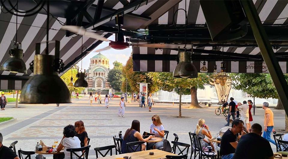 Hotel Splendid Pleven Bagian luar foto