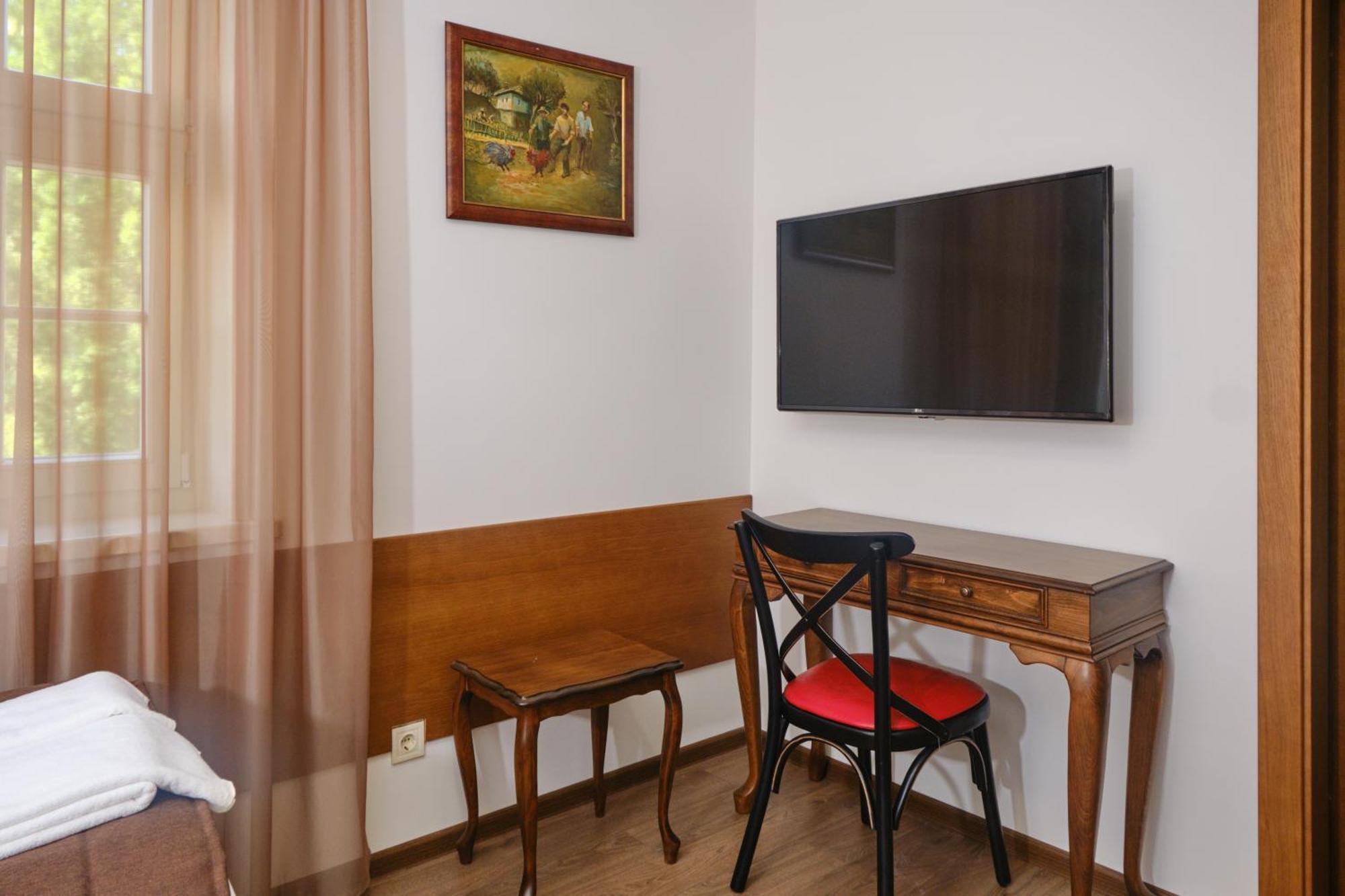 Hotel Splendid Pleven Bagian luar foto